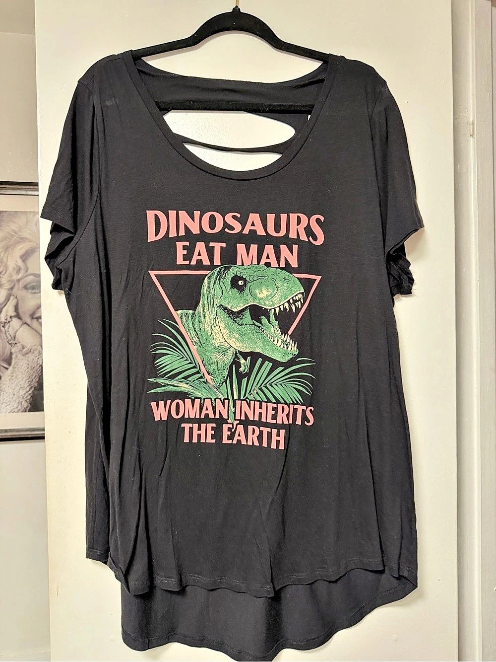 Torrid Jurassic Park Dinosaur Graphic Cutout Tee Size 2x Black